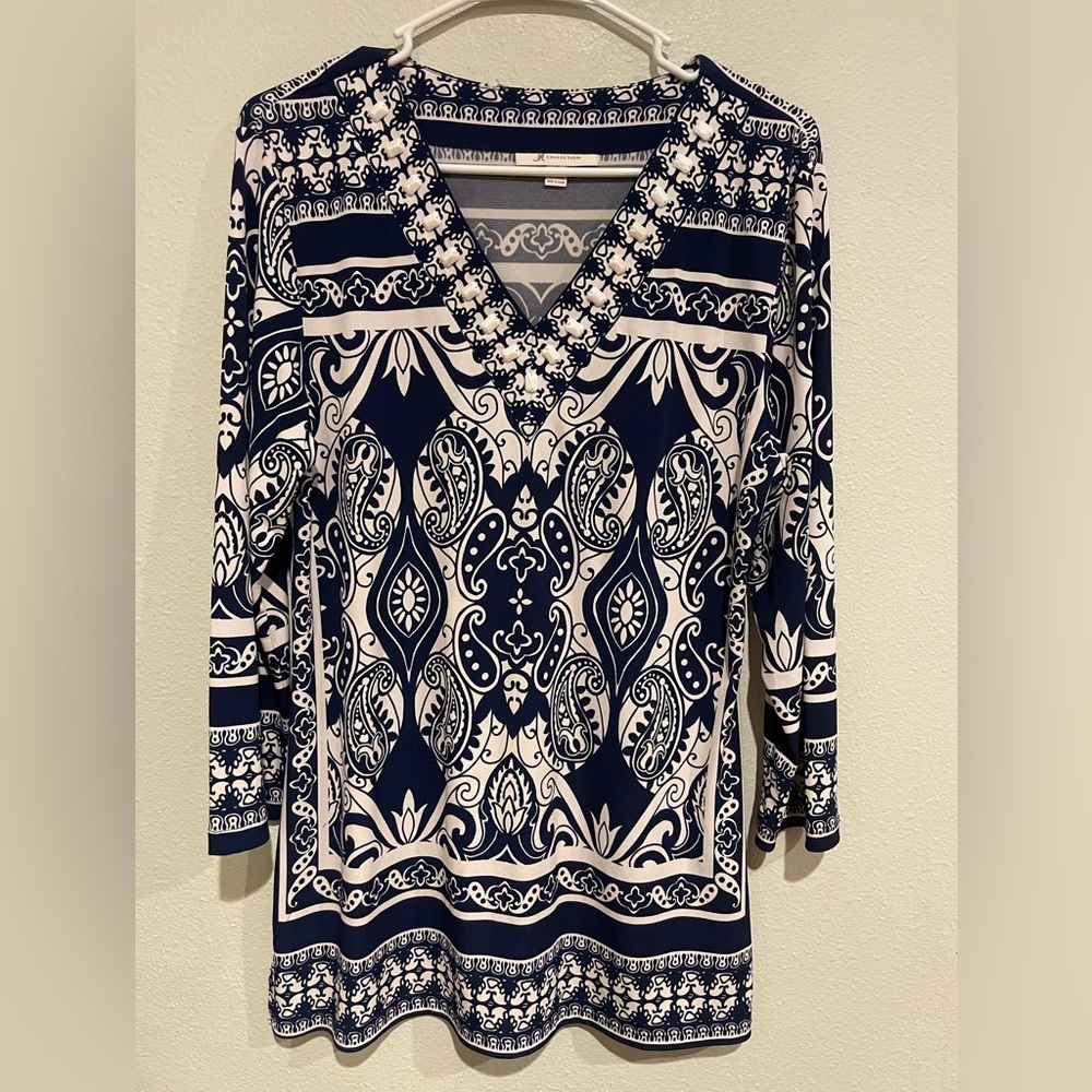 JM Collection Blue & White Paisley Print Tunic Blouse. Size M